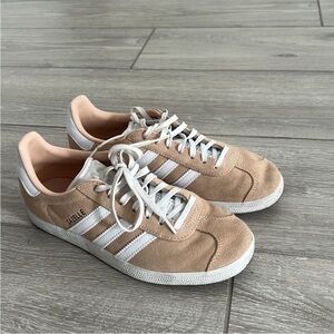 Adidas ON TREND Suede Gazelles
